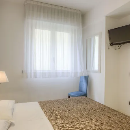 Aida Ξενοδοχείο με διαμερίσματα 3*