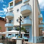 Aida 3*