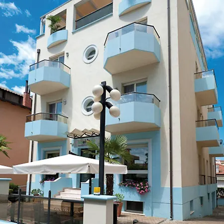 Aida 3*