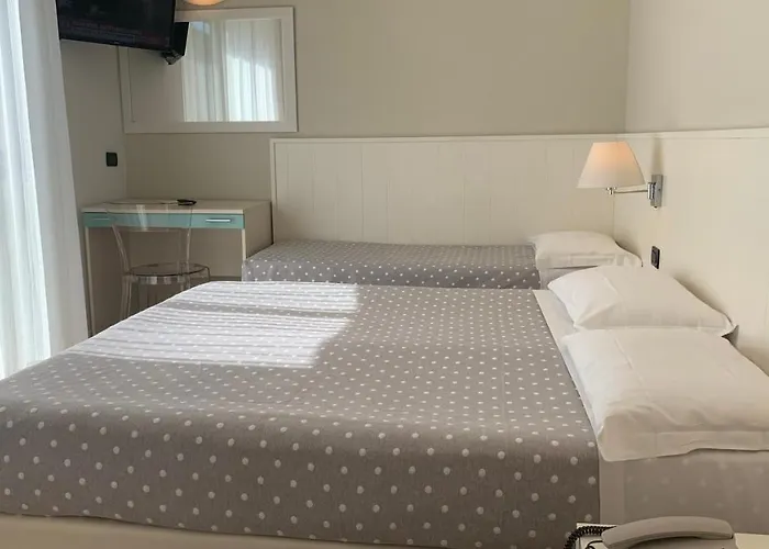 Aida מלון דירות