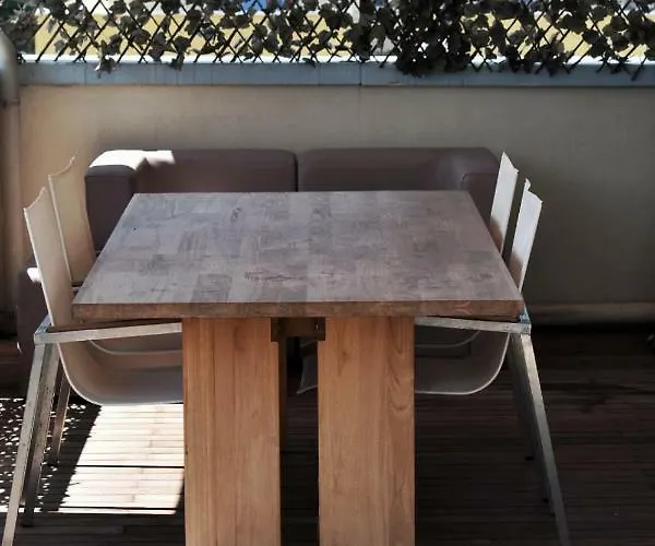 מלון דירות Aida